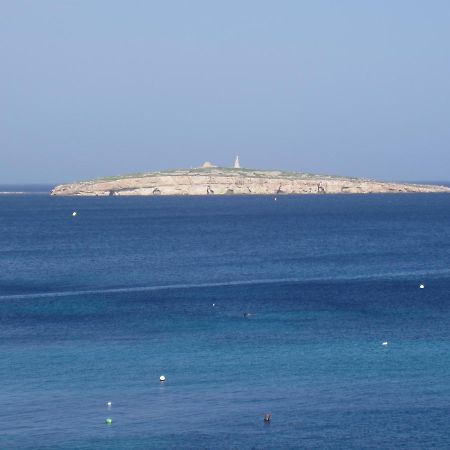 Appartamento The Sea Just Across The Road - Flat 3 St. Paul's Bay Esterno foto