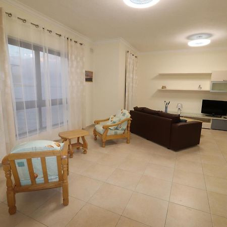 Appartamento The Sea Just Across The Road - Flat 3 St. Paul's Bay Esterno foto