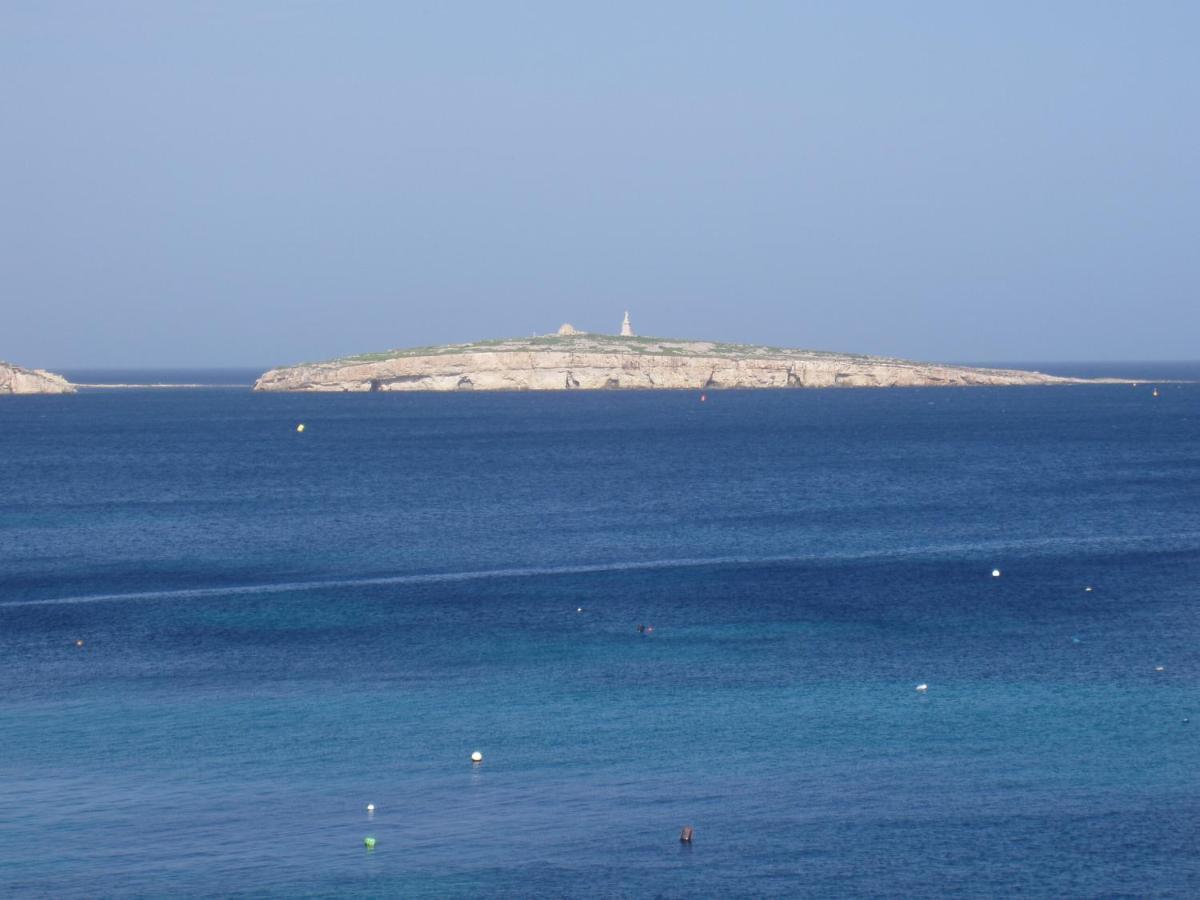 Appartamento The Sea Just Across The Road - Flat 3 St. Paul's Bay Esterno foto