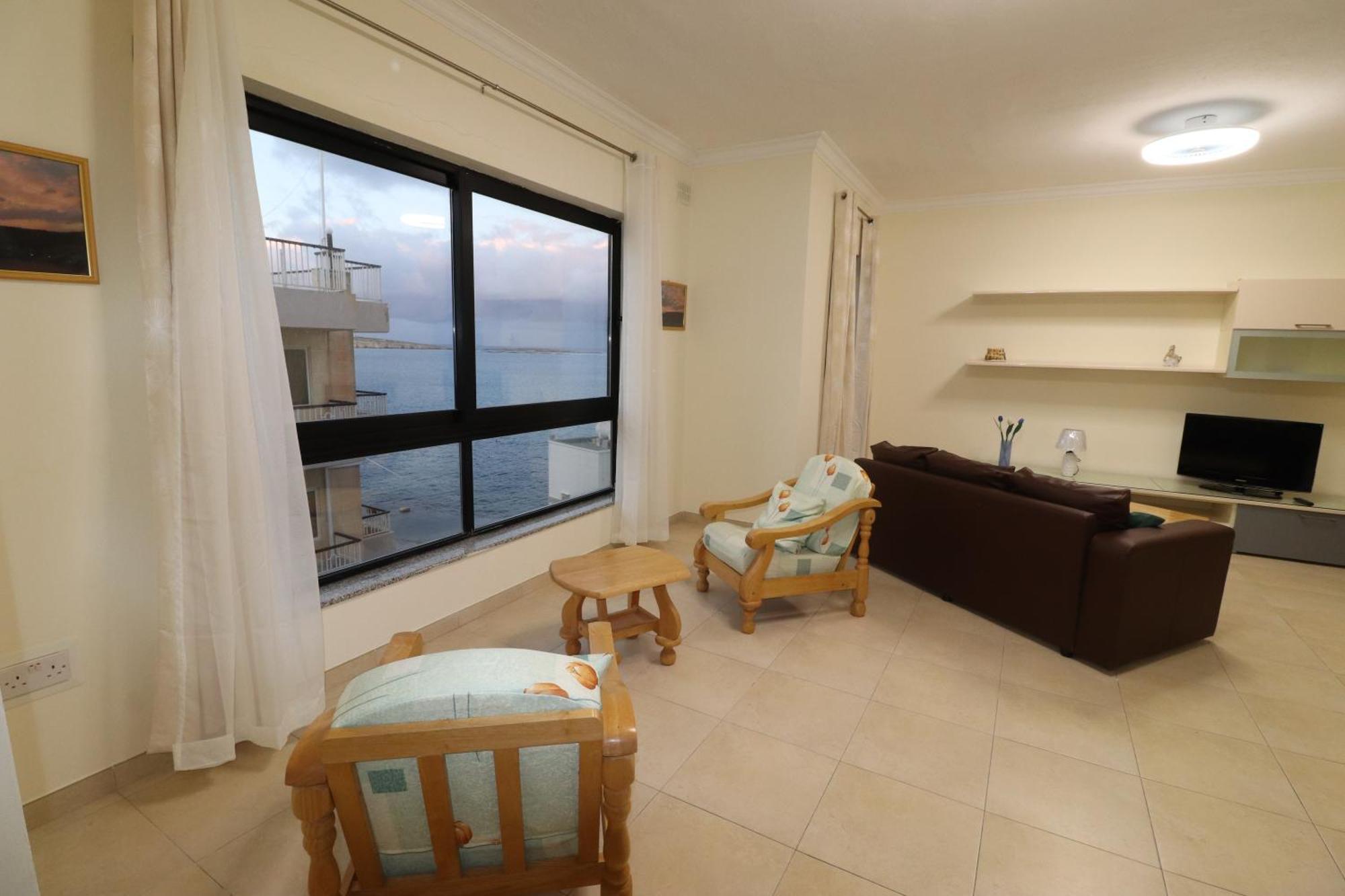 Appartamento The Sea Just Across The Road - Flat 3 St. Paul's Bay Esterno foto