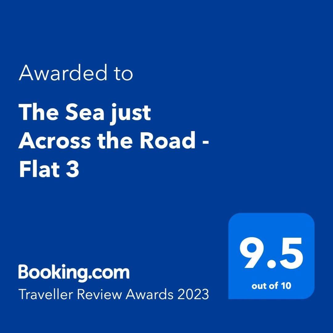 Appartamento The Sea Just Across The Road - Flat 3 St. Paul's Bay Esterno foto